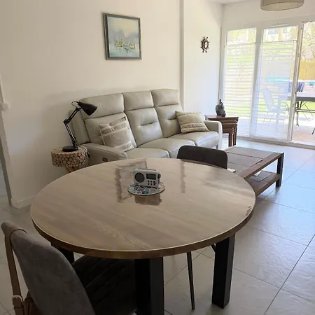 Apartment 3-room Single-story With Small Garden *