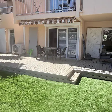 Apartment 3-room Single-story With Small Garden *