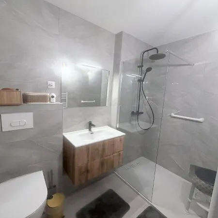 Apartment 3-room Single-story With Small Garden