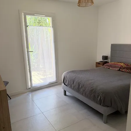 Apartment 3-room Single-story With Small Garden *